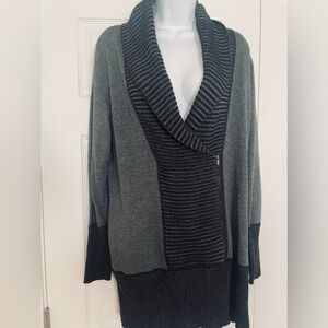 90’s Vintage Cache’ Women’s Sweater
2025 One of top 5 Sweaters for Fall